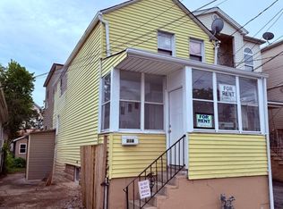 218 Geneva St, Elizabeth, NJ 07206