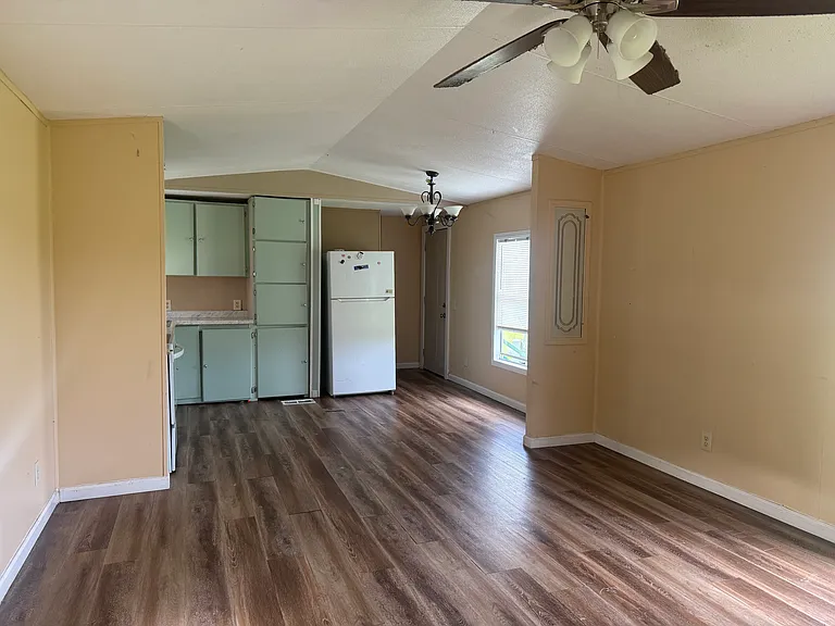 164 Sunrise Ct — Photo 4