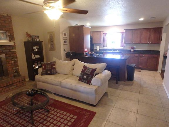 5th image of 5938 S Heather Dr