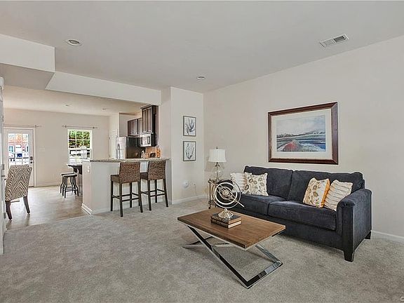 4th image of 11321 Sadler Walk Ln