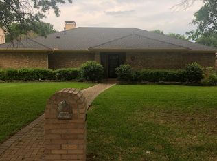 8 Whispering Vine Ct, Grapevine, TX 76051