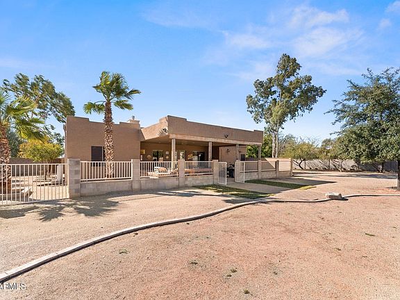 4th image of 24326 W Desert Vista Trl