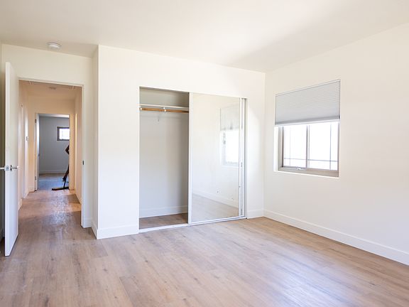 4th image of 205 Albert Dr