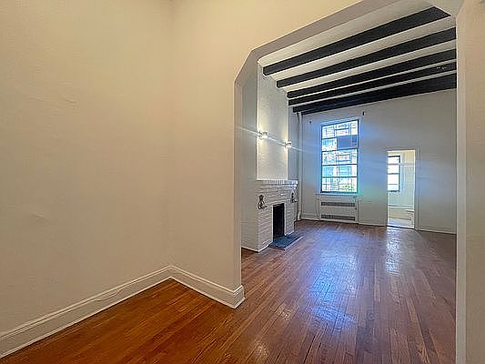 5th image of 47 Jane St #11