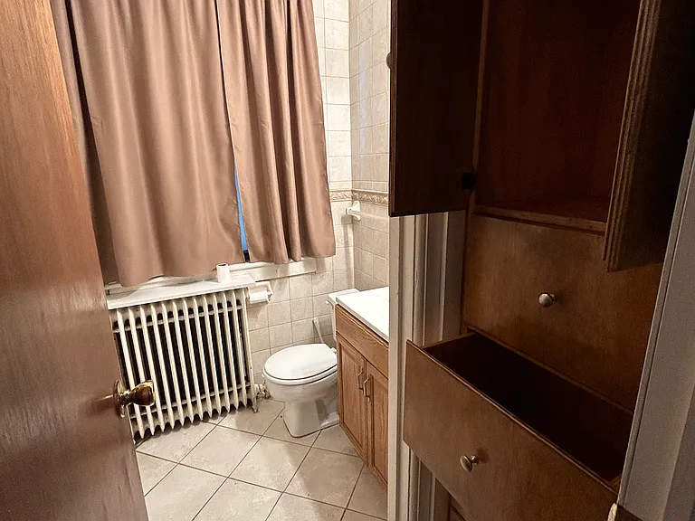 Bathroom storage