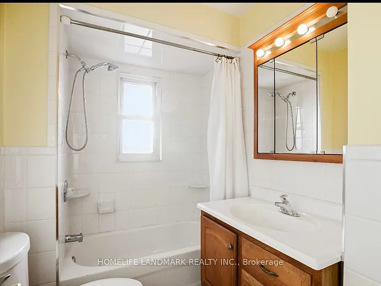 344 Nipigon St — Photo 14