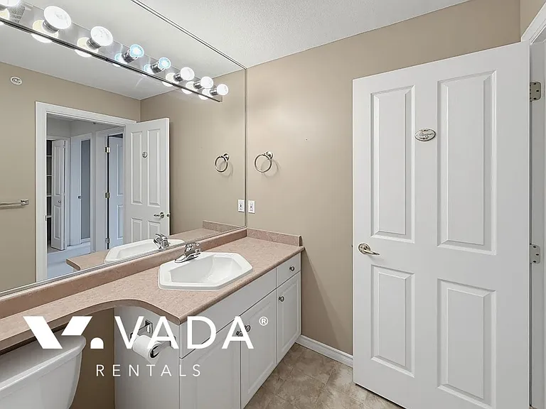 678 Citadel Dr #55 — Photo 21
