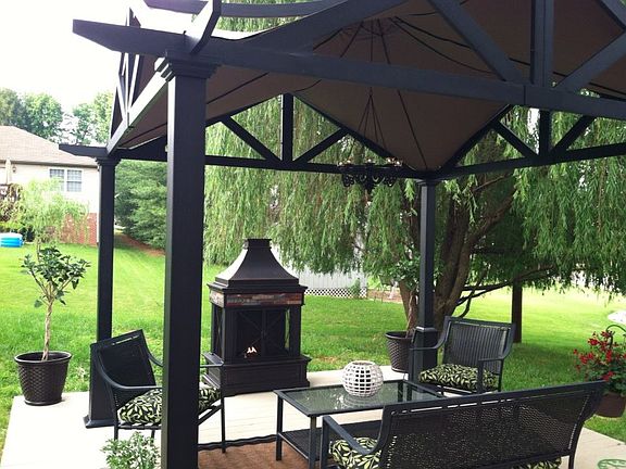 Deck with spacious yard