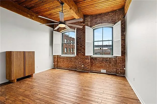 1107 S Peters St #414 — Photo 2