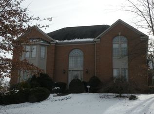 112 Maid Marion Ln, Canonsburg, PA 15317