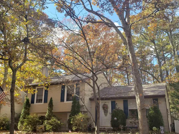 710 Moonraker Ct, Galloway, NJ 08205