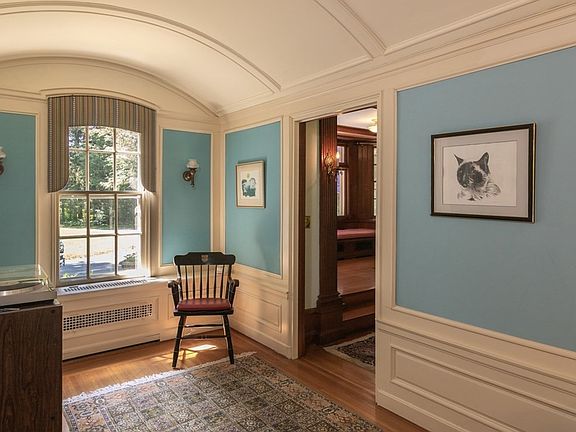 4th image of 18 Malden St