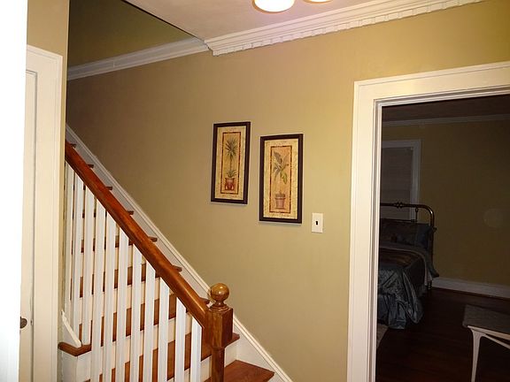 2nd image of 305 W Jackson St