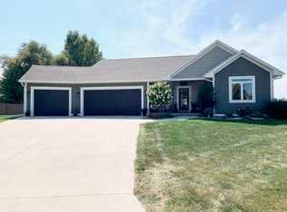 N7354 Easterlies Dr, Fond Du Lac, WI 54937