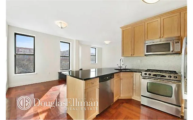 Rented by Douglas Elliman | media 30