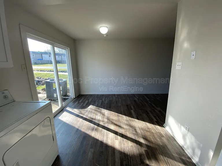 400 Rann Ct — Photo 6