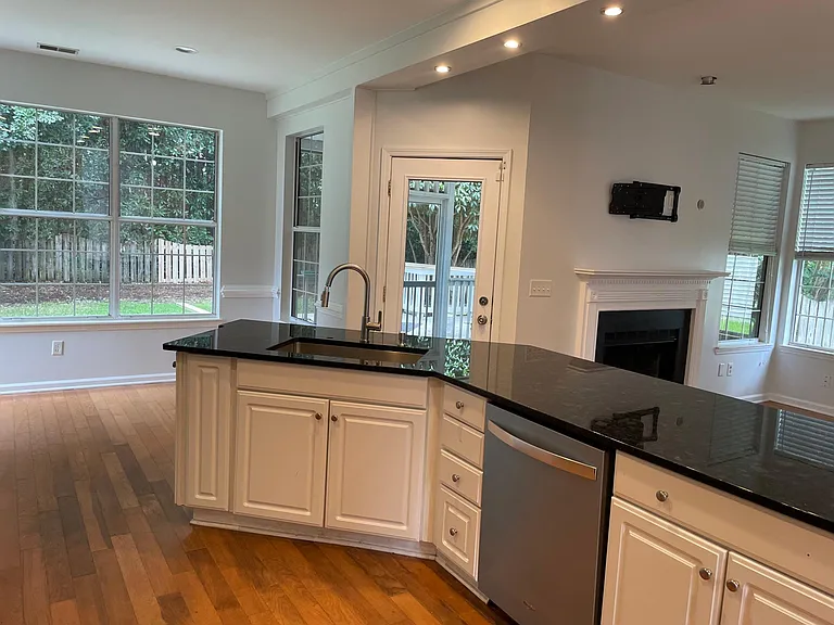 2090 Country Manor Dr — Photo 27