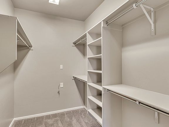 4th image of 239 Frances St #V8k7mx