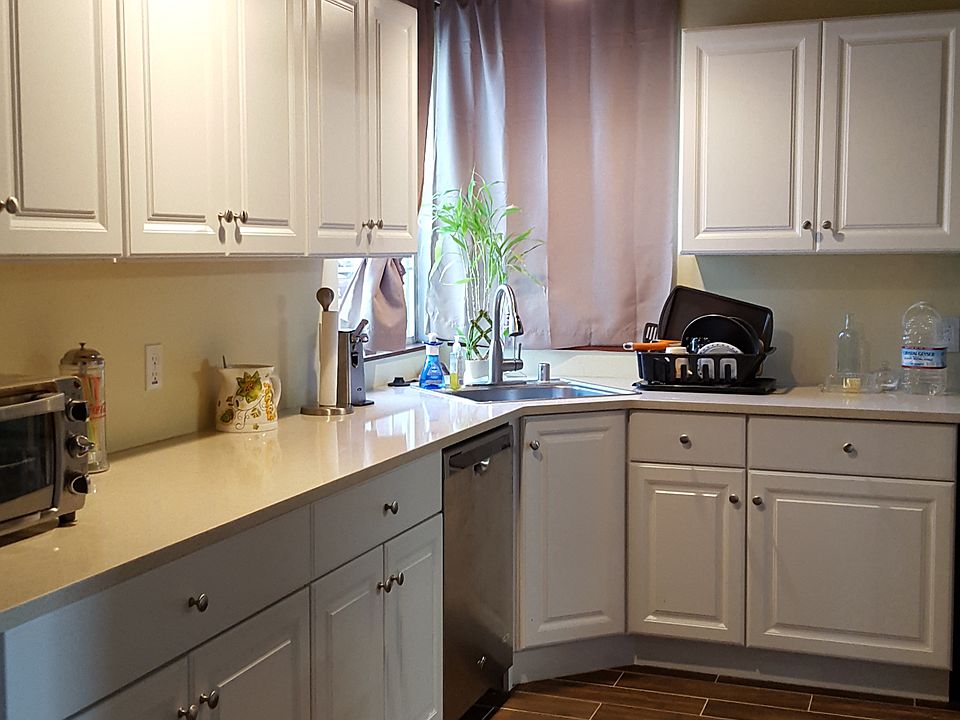 1st image of 342 Bell Ave #1