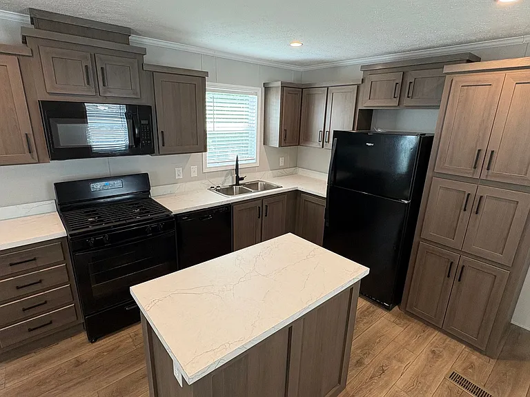 Woodland Estates (MI) — Photo 12