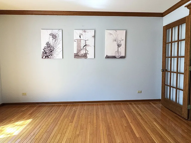 1217 Yorkshire Dr — Photo 4