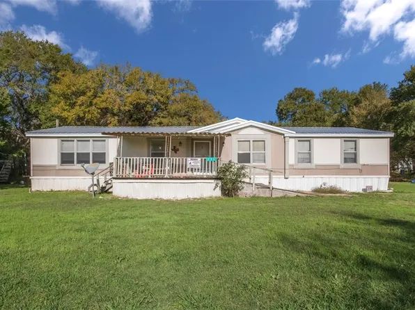 153 Lake Ave, Elm Mott, TX 76640