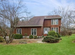 307 Cary Rd, Fishkill, NY 12524