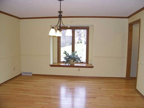 4th image of 2657 Ravenwood Ct