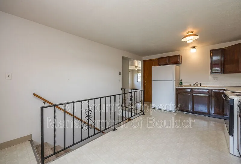 2 bed, 2.0 bath, 2024 sqft, $2,150 — Photo 4