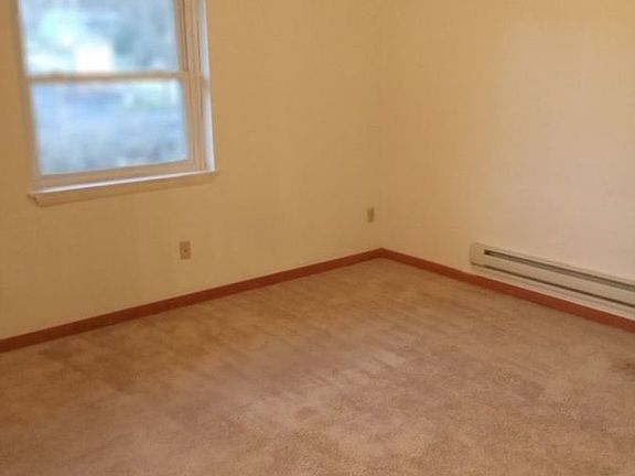5th image of 1011 Willowbrook Dr Unit B04