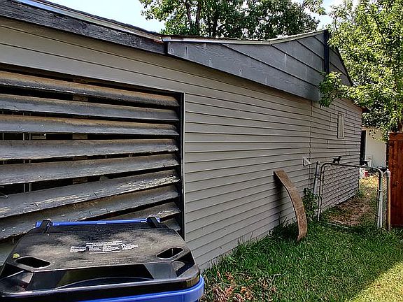 2nd image of 420 Jeanette Ave