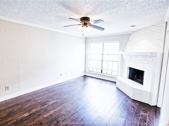 3rd image of 3100 Fairfield Ave Unit 12B