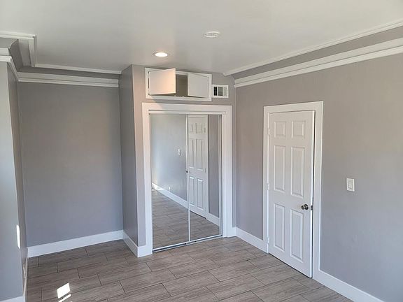 5th image of 1127 E 21st St