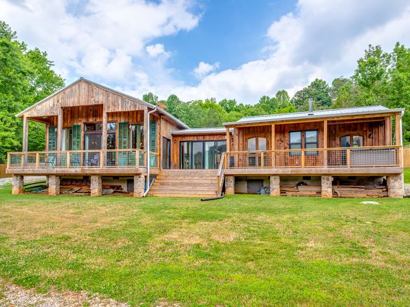 112 Medlin Ln