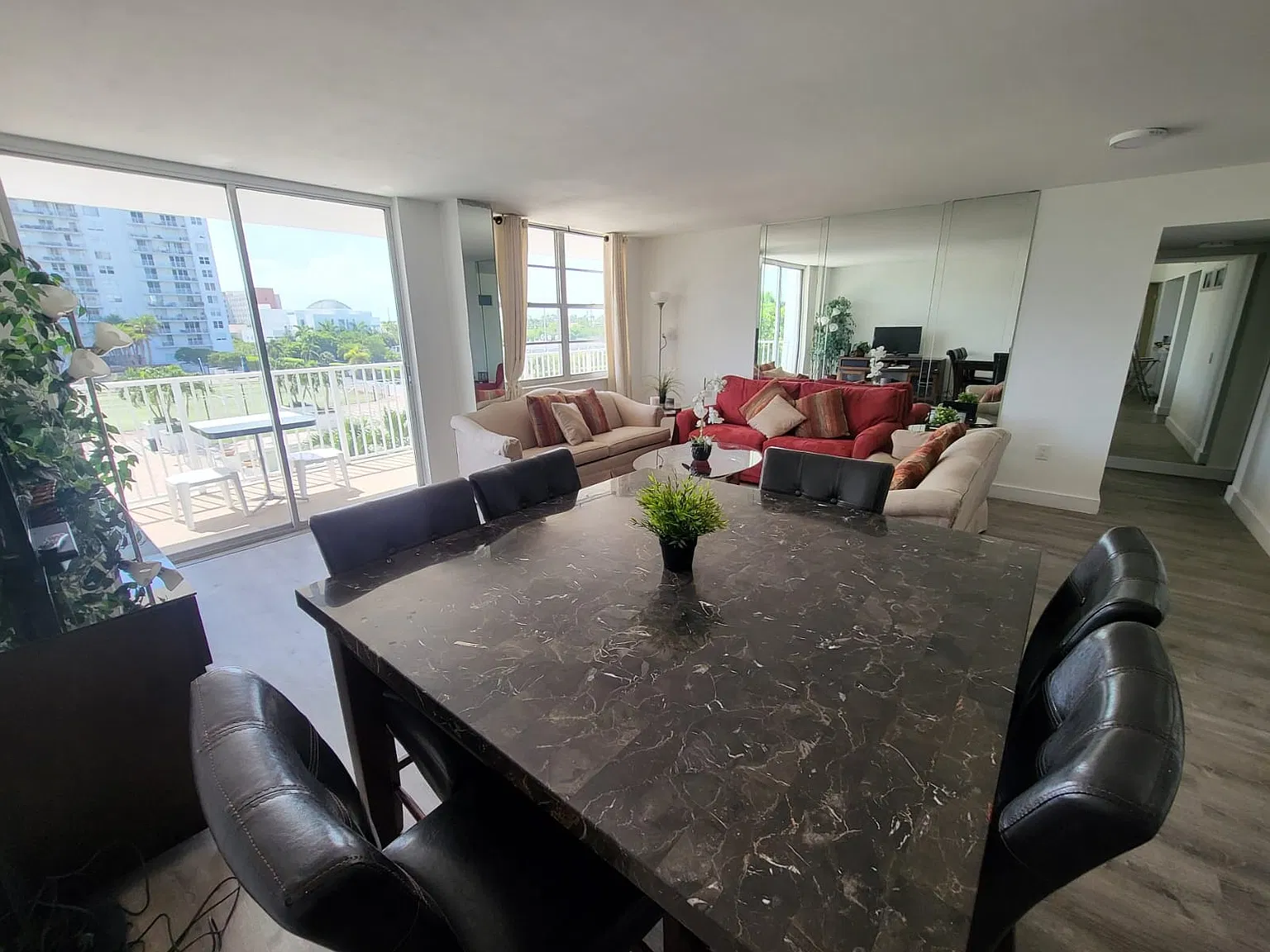 2 bed, 1466 sqft, $3,200 — Photo 2
