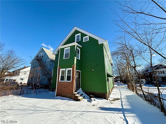 3rd image of 15517 Kipling Ave