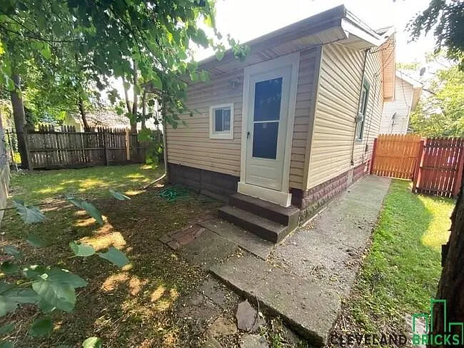 1427 W 54th St #3 — Photo 20