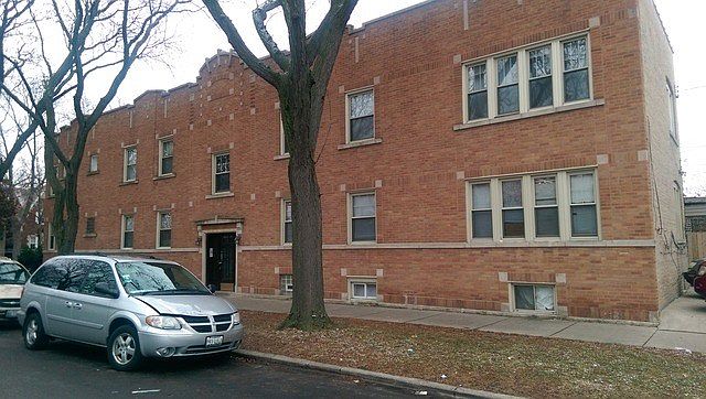 1st image of 2635 W Arthur Ave