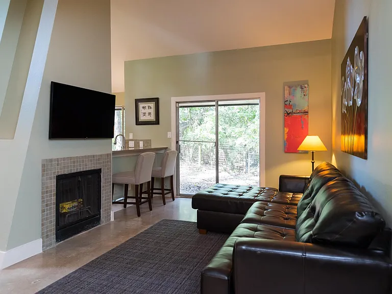 1603 Summer Creek Ct #A — Photo 2