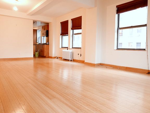 3rd image of 700 W End Ave APT 8B