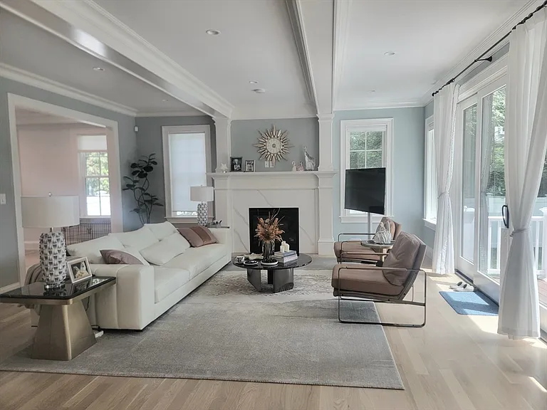 86 Parker Rd — Photo 4
