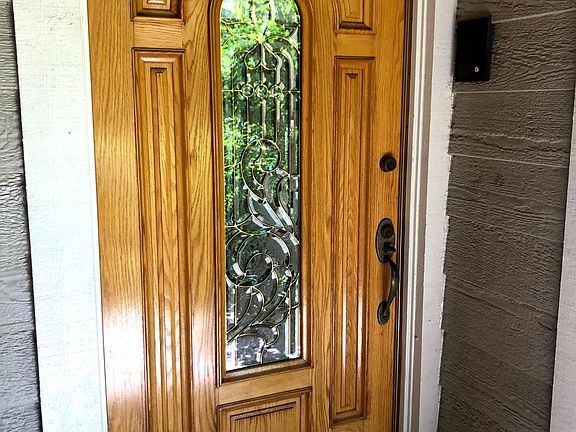 2nd image of 23 Lafayette Ct