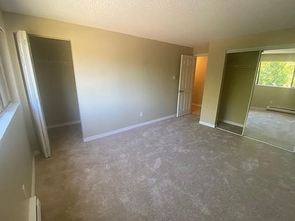 5th image of 13924 NE 12th St APT T202