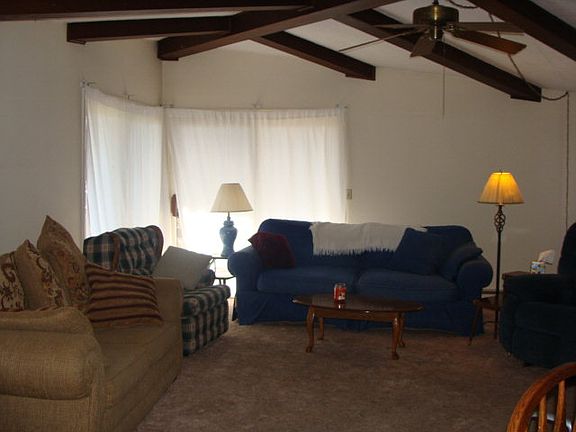 2nd image of 405 W Fulton St