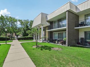 4108 W 99th St APT C, Oak Lawn, IL