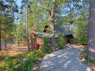 28468 N Shore Rd, Lake Arrowhead, CA 92352