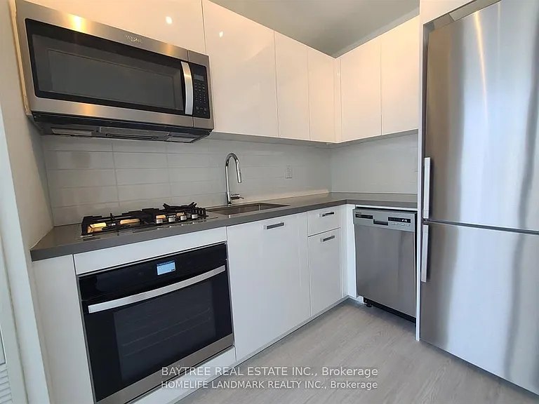 195 McCaul St #1308 — Photo 1