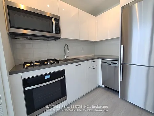 195 McCaul St #1308 Photo 1
