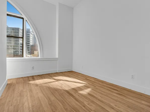 81 Willoughby Street image 5 of 9