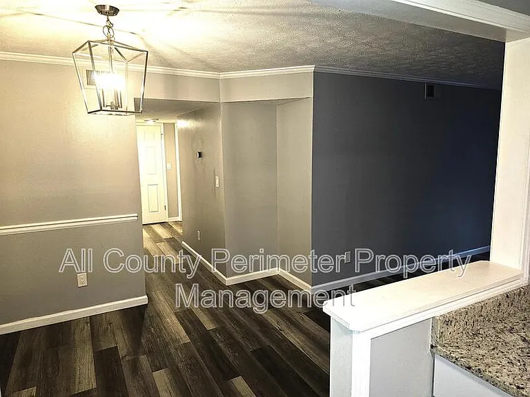 1307 Natchez Trce — Photo 3